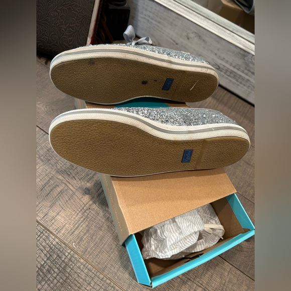 Keds for KATE SPADE metallic silver glitter shoes size 7. Great Condition! - Picture 4 of 6